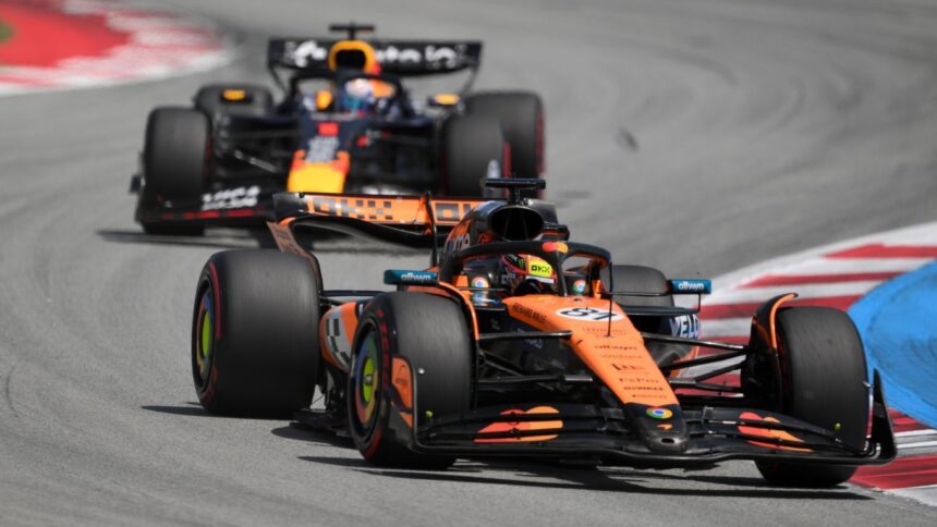 Piastri Lidera GP España: Verstappen Acecha Tras Safety Car Tardío