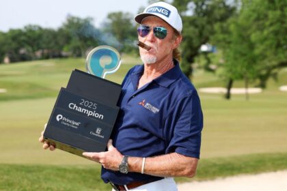 Jiménez Conquista Iowa: Tercer Título del Año en Playoff del PGA Tour Champions