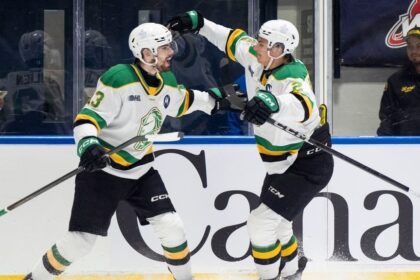 Knights de Londres Conquistan su Tercera Copa Memorial: Hockey Junior