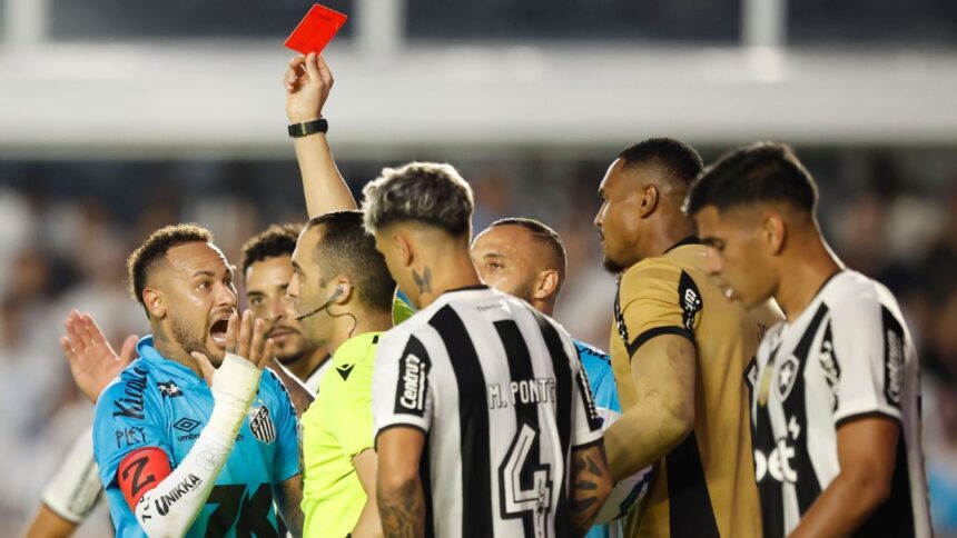Neymar, expulsado por "Mano de Dios" al estilo Maradona en posible último partido con Santos