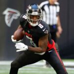 Falcons: Kyle Pitts con Lesión No Revelada, Cautela en Entrenamientos