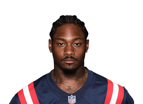 Diggs Regresa a los Patriots Tras Polémica y Entrena con Maye