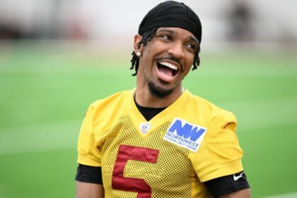 Daniels: Washington espera un salto gigante en 2025 del QB estrella