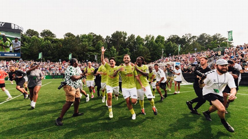¿El fútbol del futuro? Torneos virales con famosos desafían al fútbol tradicional