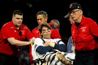 Casas: Pesadilla en rehabilitación tras cirugía de rodilla, Red Sox lo extrañan