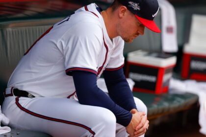 Diamondbacks remontan 7 carreras en el 9no vs Bravos: ¡Épica victoria!