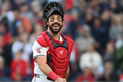 Guardians: Austin Hedges a la lista de lesionados por conmoción #MLB