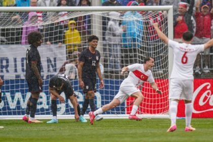 EE.UU. cae ante Turquía en amistoso: Tercera derrota consecutiva del USMNT