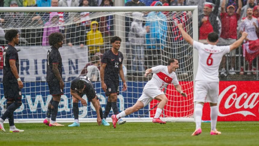 EE.UU. cae ante Turquía en amistoso: Tercera derrota consecutiva del USMNT