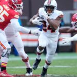 Nick Chubb a los Texans: Estrella de los Browns refuerza el ataque terrestre