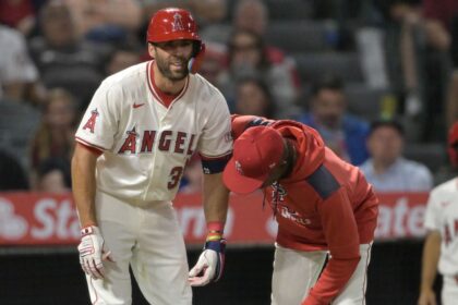 Ángel Chris Taylor a la IL por fractura en mano: Baja sensible para los Angels