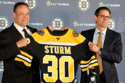 Sturm: Pasión de fans de Bruins impulsa al nuevo coach