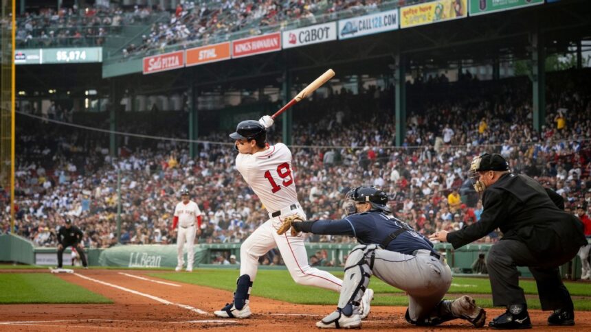 Roman Anthony: Familia celebra el primer hit del prospecto de los Red Sox