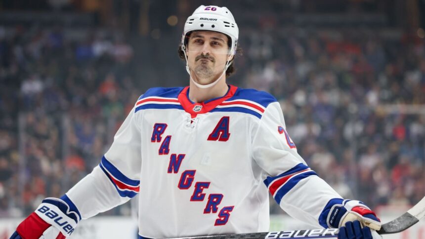 Rangers negocian traspaso de Kreider a los Ducks: Detalles y posibles implicaciones