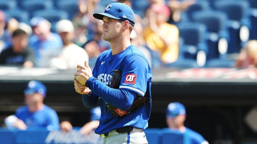Royals: Cole Ragans a la lista de lesionados por lesión en el hombro