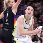 Bueckers Brilla con 35 Puntos, Pero Dallas Cae Ante Phoenix en la WNBA