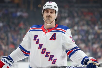 Rangers Negocian Canje de Chris Kreider a los Ducks: Detalles Exclusivos