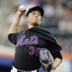Senga, lanzador de Mets, sale lesionado vs Nacionales: Preocupación en Nueva York