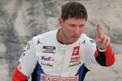 Hamlin Ausente en México por Nacimiento; Ryan Truex lo Reemplaza