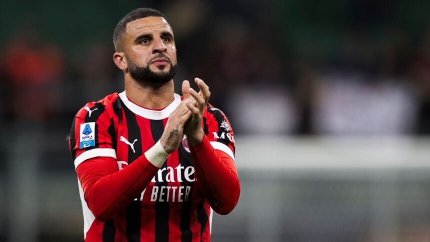 Walker cambiaría título de la Premier League por un trofeo con Tottenham
