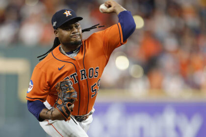 Valdez Impone Récord de Ponches y Lidera Victoria de Astros Sobre White Sox