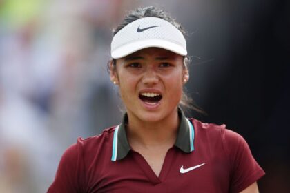 Zheng Qinwen Elimina a Raducanu en Queen's: Sin Británicas en Semis