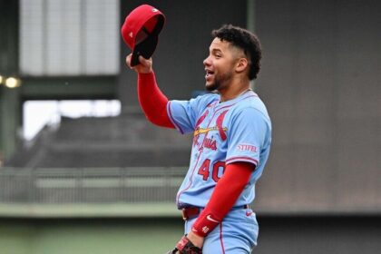 Hermanos Contreras Hacen Historia: Jonrones en el Mismo Inning