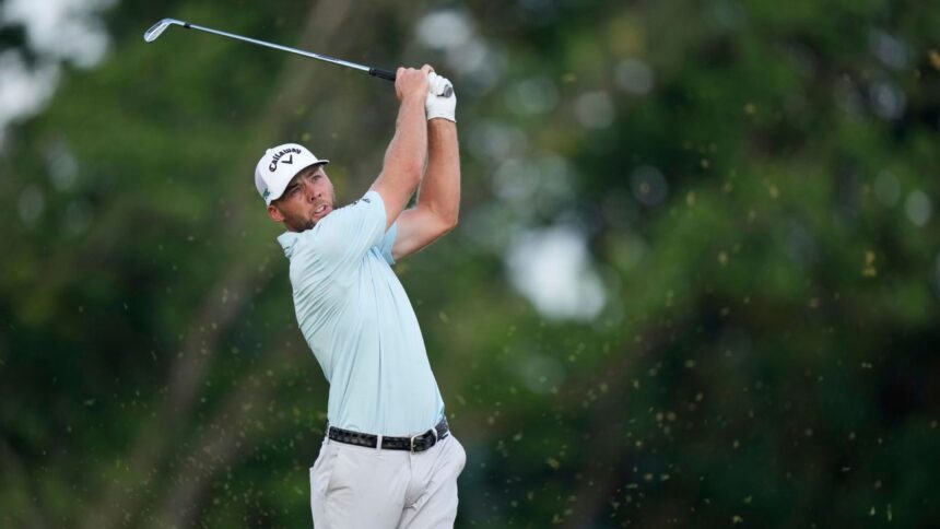 Burns lidera el US Open: Scott acecha; Scheffler rezagado