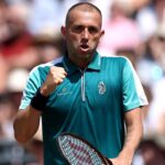 Evans Sorprende a Tiafoe en Queen's Club: Victoria del Wild Card Británico