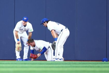 Blue Jays sufren: Clase y Straw, lesionados en dos innings