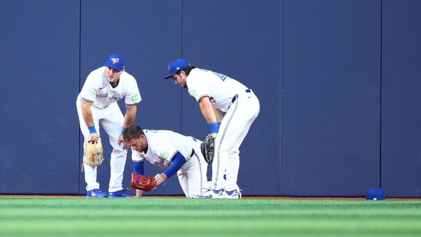 Blue Jays sufren: Clase y Straw, lesionados en dos innings