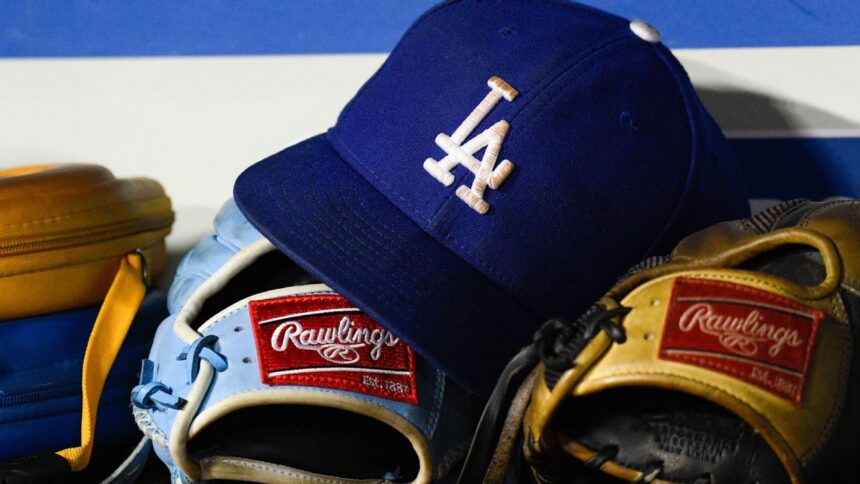 Nezza desafía a los Dodgers: Canta himno en español y genera controversia