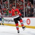 Blackhawks Aseguran a Donato con Contrato Millonario por 4 Años