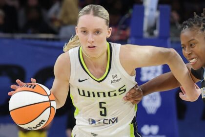 Paige Bueckers: Estrella WNBA Brilla en Dallas, Rookie del Año en la Mira