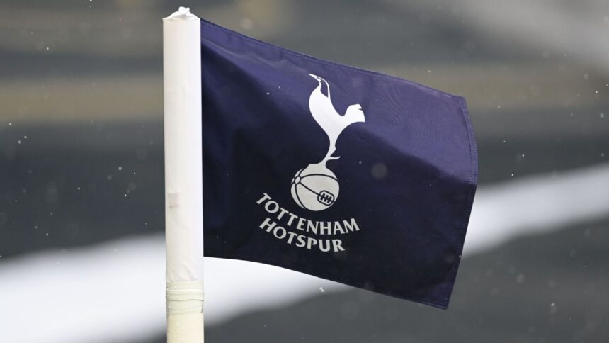 Tottenham Multado: Cantos Homófobos en Partido vs. Manchester United