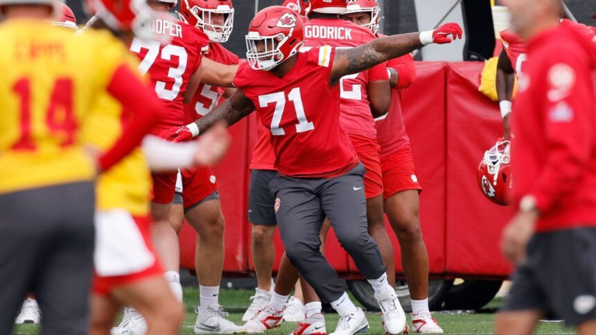 Chiefs: Josh Simmons y Rashee Rice listos para el campamento de entrenamiento