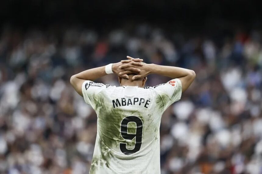 Mbappé hospitalizado: Gastroenteritis frena al astro del Real Madrid