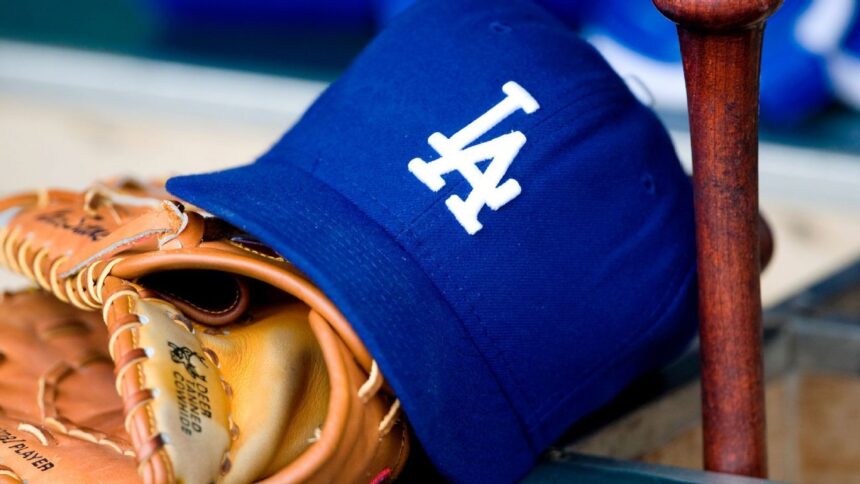 Dodgers refuerzan bullpen: Adquieren al zurdo Zach Penrod de los Red Sox