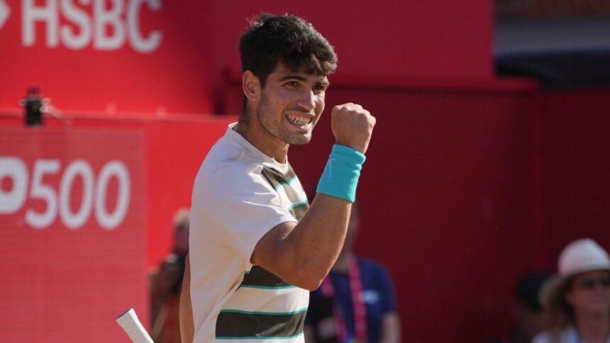 Alcaraz avanza rápido a semis en Queens: Rinde Knech cae ante el español