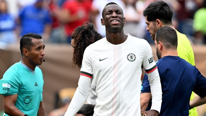 Jackson, en mal momento: Chelsea cae ante Flamengo y el delantero expulsado