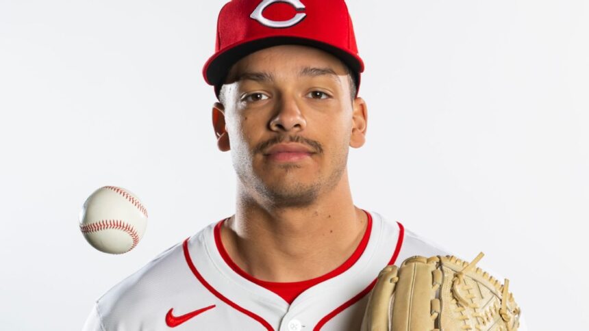 Debut MLB: Prospecto Chase Burns Asciende a los Reds vs. Yankees