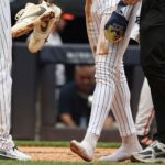 Jazz Chisholm Jr. hace historia: ¡Pierde ambos zapatos y anota para los Yankees!