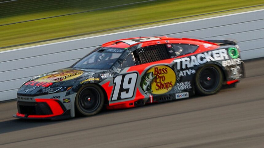 Briscoe Vence en Pocono: Primera Victoria con JGR y Entra a Playoffs NASCAR