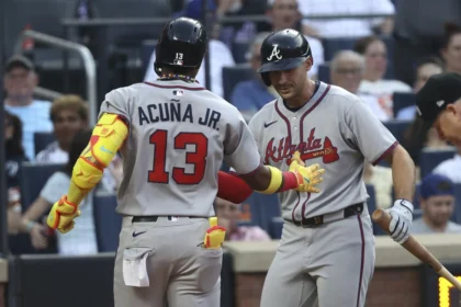 Acuña Jr. y Schwellenbach lideran a Bravos sobre Mets: Jonrón y dominio.
