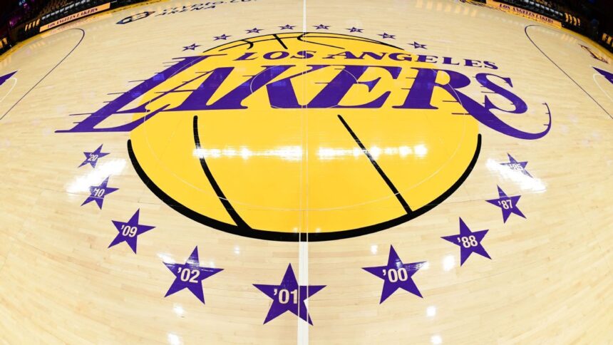 Lakers: Cierre de Venta a Mark Walter Valoraría la Franquicia en $10 Mil Millones