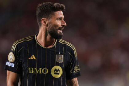 Lille Busca Fichar a Giroud: El Goleador Francés Podría Volver a Ligue 1
