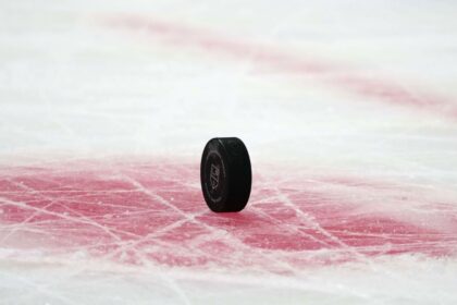 NHL Considera Temporada de 84 Partidos: Negociaciones del CBA en Curso