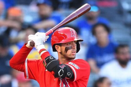 Neto: MRI Limpia, Alivio en los Angels tras Lesión del Torpedero