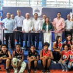 Kelvin Cruz entrega multiuso Garibaldi Almonte en Cotuí, ¡completamente renovado!