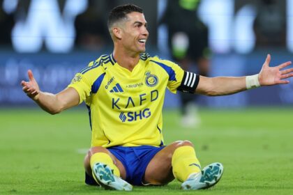 Cristiano Ronaldo firma con Al Nassr hasta 2027: "La ambición no tiene fin"